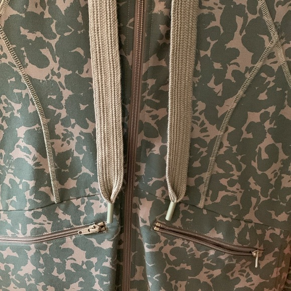 Cabi Marathon Jacket - Picture 4 of 12